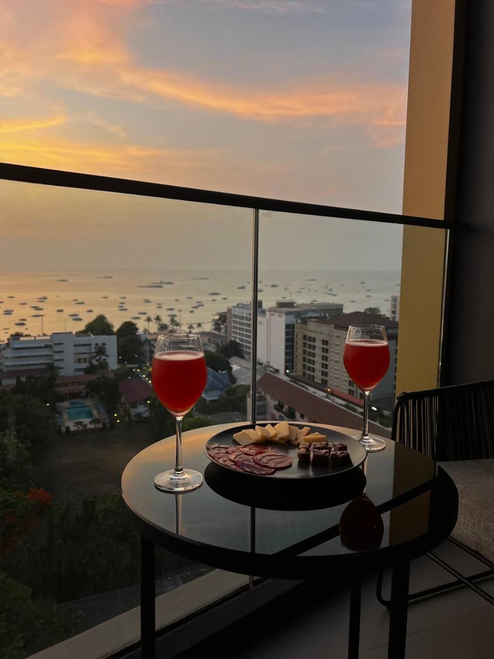 Condo Edge Central Pattaya ภายนอก รูปภาพ